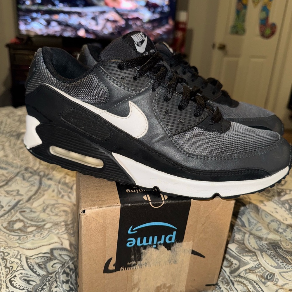 Nike Air Max Men’s 11